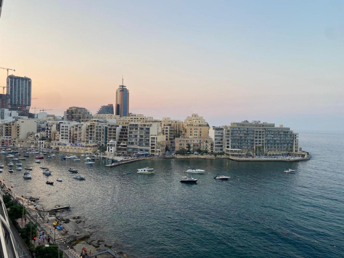 F8 1 Seaview Room, Living And Bathroom Shared , Stjulians Saint Julian's Εξωτερικό φωτογραφία