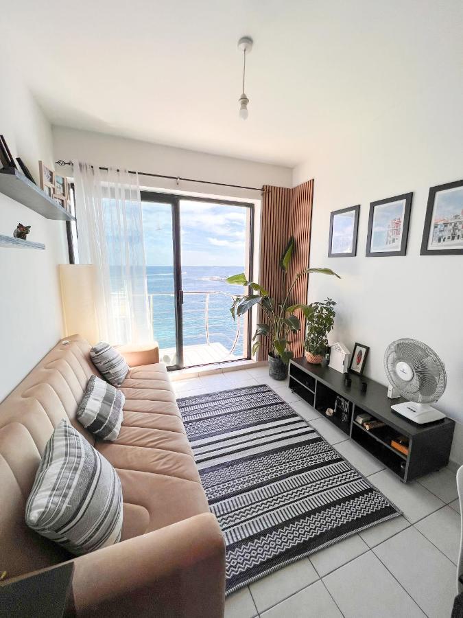 F8 1 Seaview Room, Living And Bathroom Shared , Stjulians Saint Julian's Εξωτερικό φωτογραφία